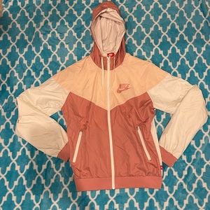 Nike Women’s Windbreaker